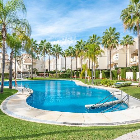 El Arenal Townhouse By The Beach With Swimming Pool - Eaw Homes Marbella Buitenkant foto