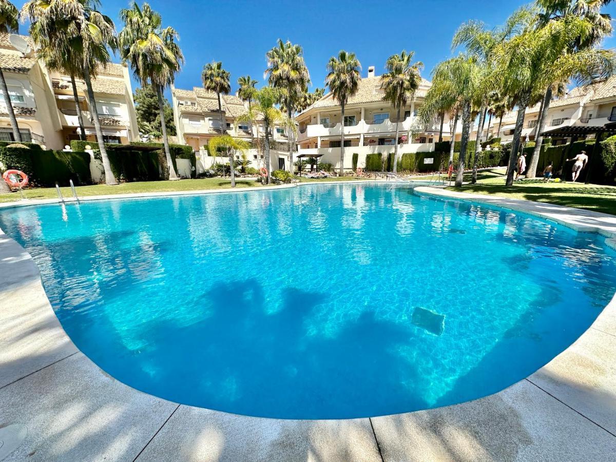 El Arenal Townhouse By The Beach With Swimming Pool - Eaw Homes Marbella Buitenkant foto