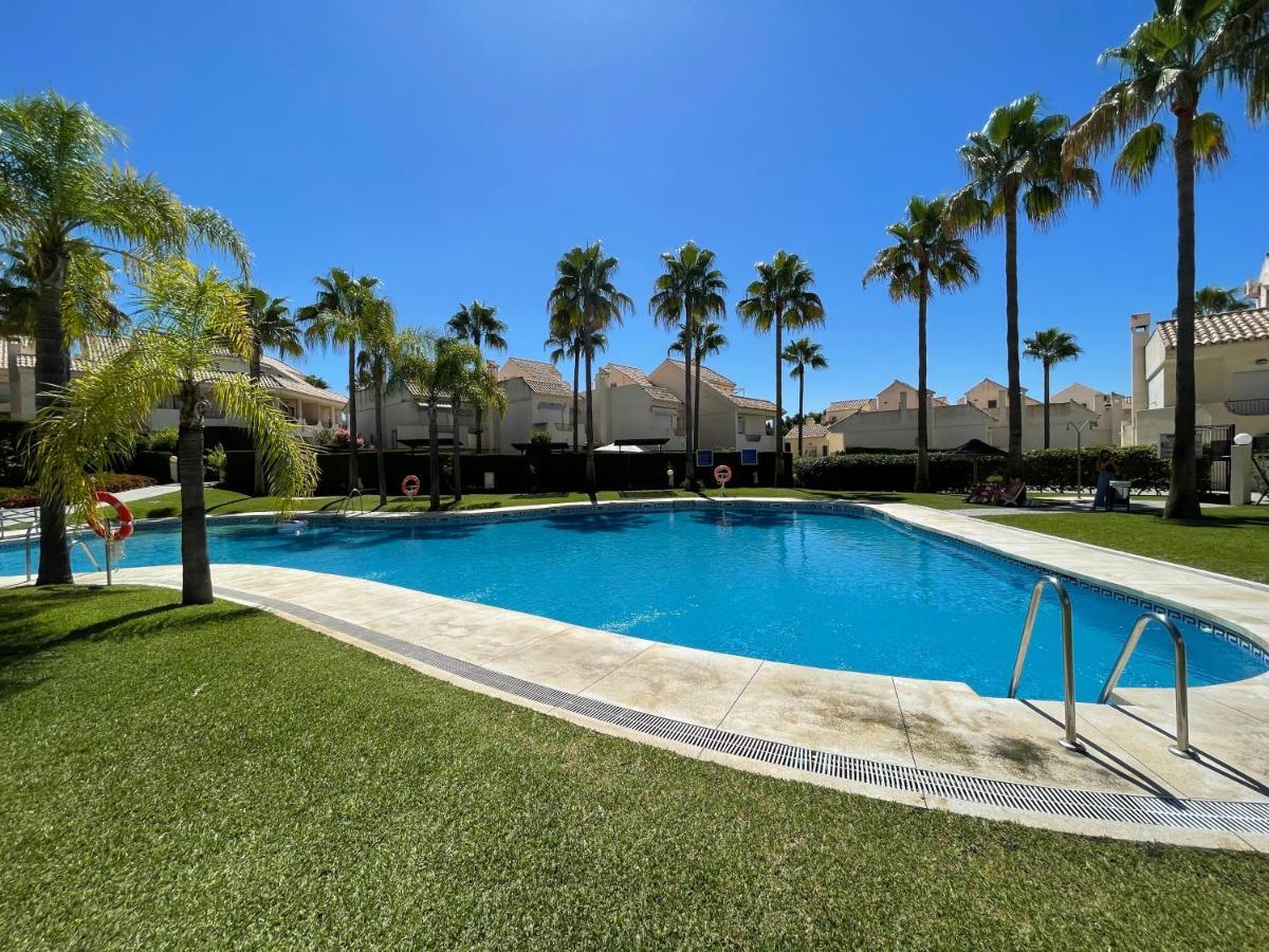 El Arenal Townhouse By The Beach With Swimming Pool - Eaw Homes Marbella Buitenkant foto