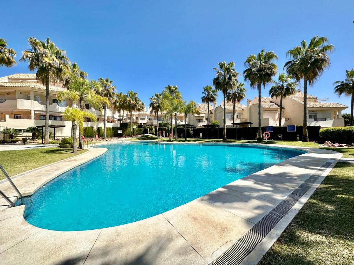 El Arenal Townhouse By The Beach With Swimming Pool - Eaw Homes Marbella Buitenkant foto