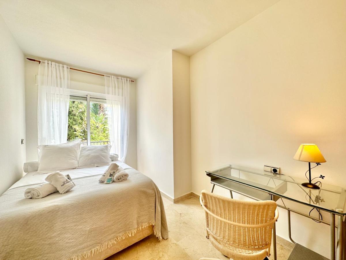 El Arenal Townhouse By The Beach With Swimming Pool - Eaw Homes Marbella Buitenkant foto